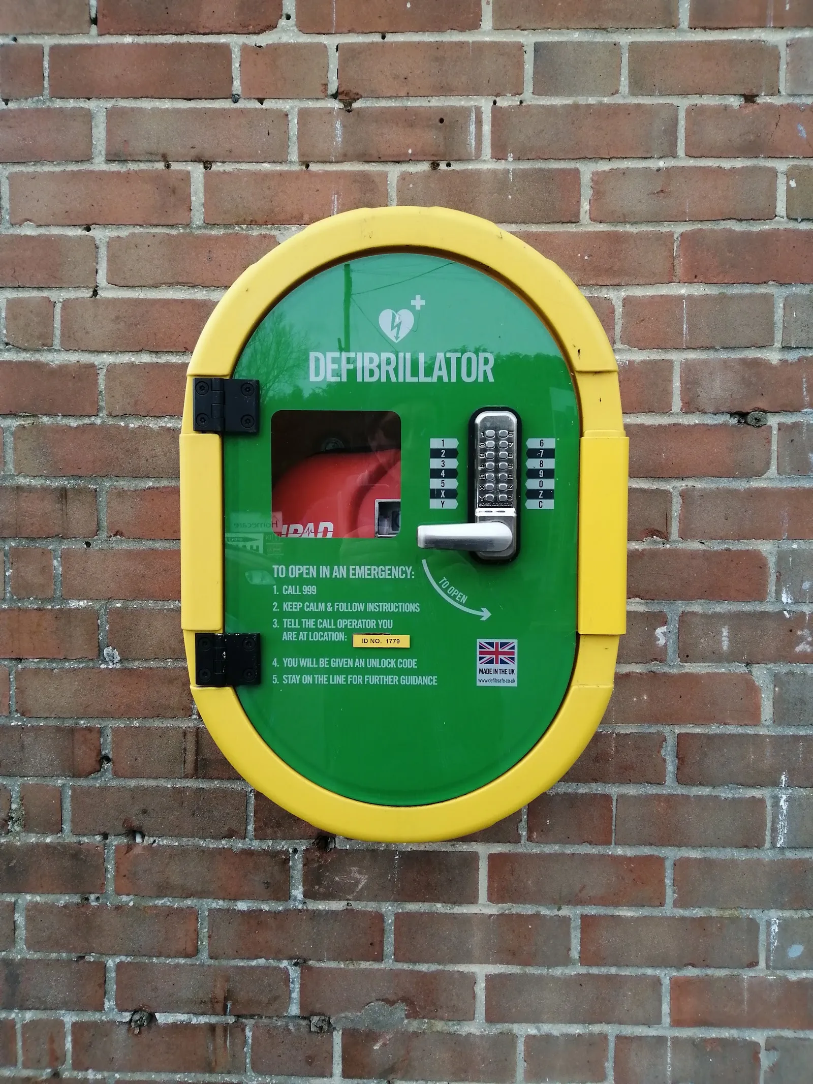 Defibrillator