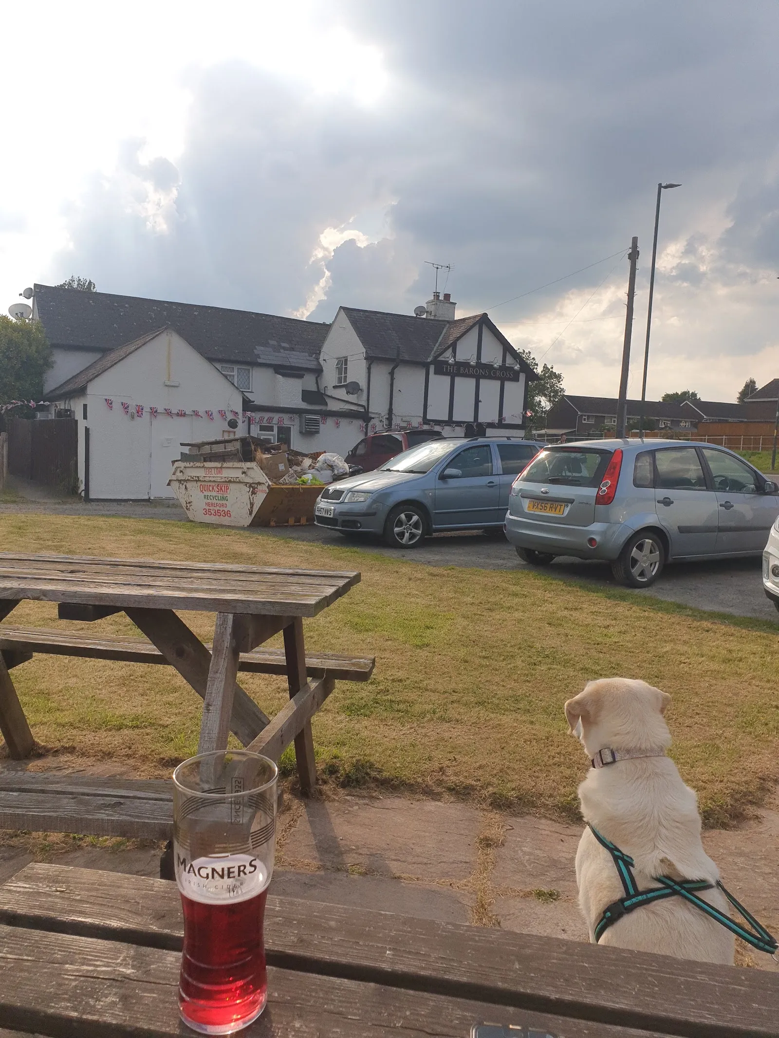 Barons Cross Inn and Campsite