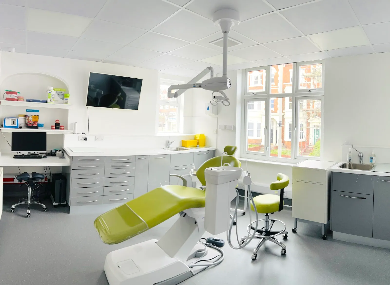 Bright Smiles Dental Practice - Leicester